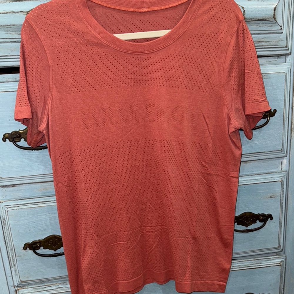 Lululemon Swiftly Tech Short sleeve top